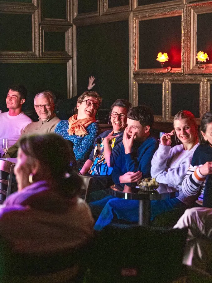 Ambiance cabaret au Choumi